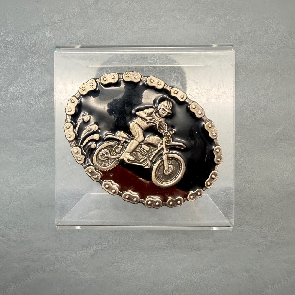 Vintage Motorcycle Dirt Bike Belt Buckle BMX Racing Chain Enameled Pewter Oval V